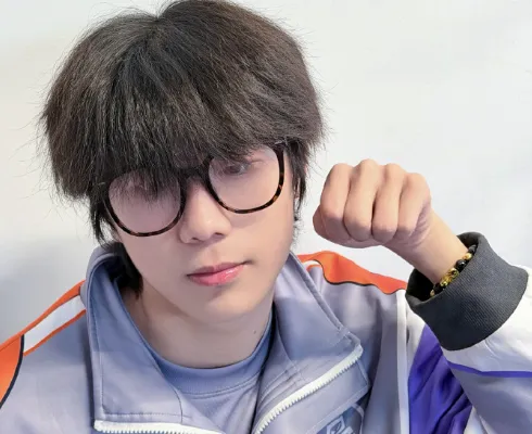 开云体育网页版入口-小屿发文道歉：缺乏对女性最基本的尊重，扣除三个月工资